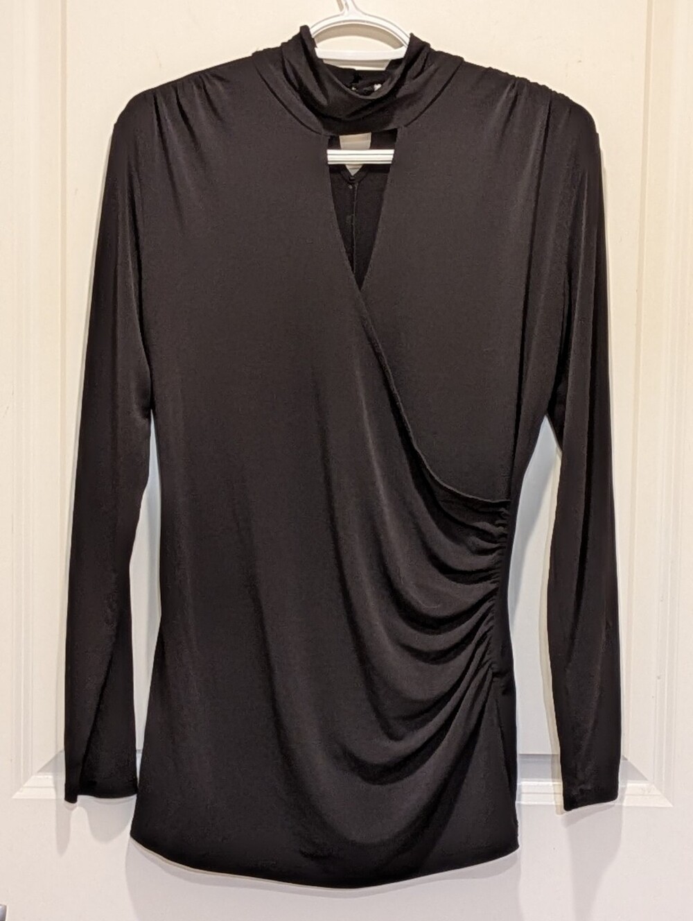 EUC Y2K Caché M Vintage Black Keyhole Button Collar Slinky Wrap Top